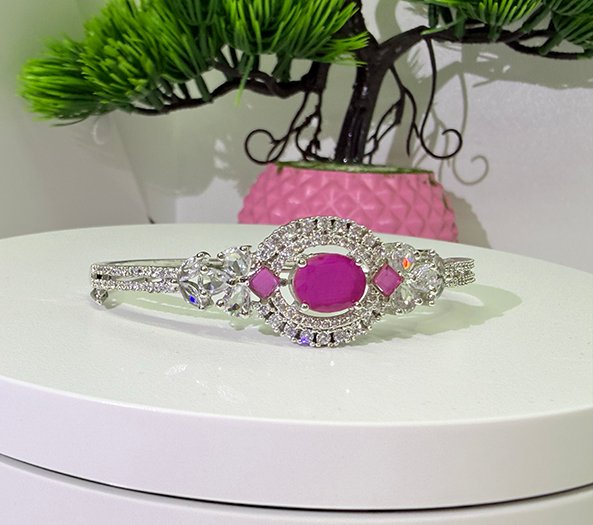 Imported Diamond Cut Bracelet
